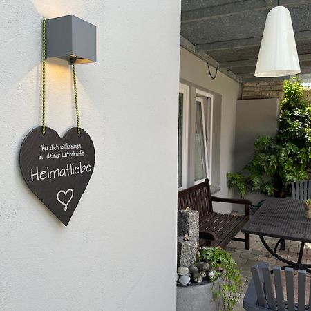 Schoene Ferienwohnung 2,5 Zimmer In Stadtnaehe Mit Eigenem Hofgarten バーリンゲン エクステリア 写真
