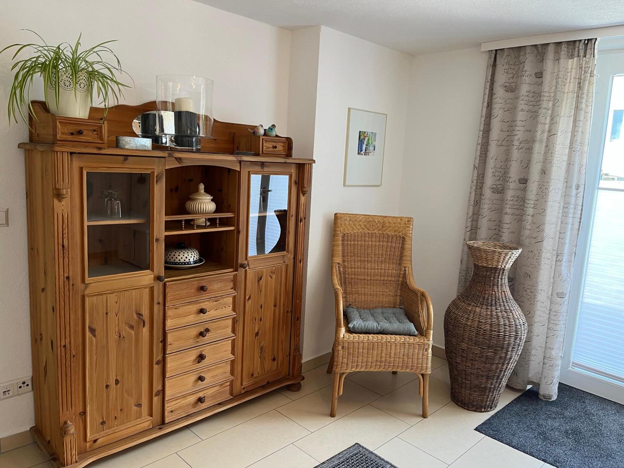 Schoene Ferienwohnung 2,5 Zimmer In Stadtnaehe Mit Eigenem Hofgarten バーリンゲン エクステリア 写真