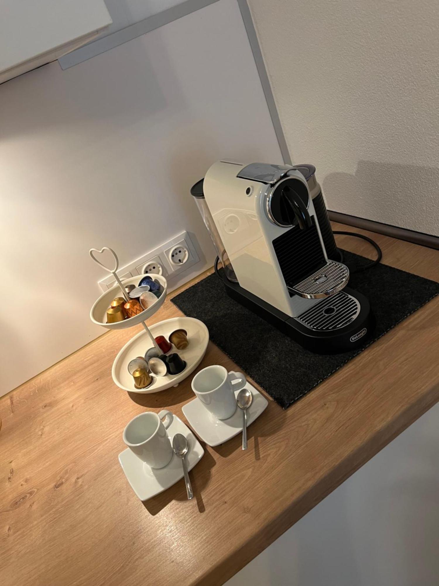 Schoene Ferienwohnung 2,5 Zimmer In Stadtnaehe Mit Eigenem Hofgarten バーリンゲン エクステリア 写真